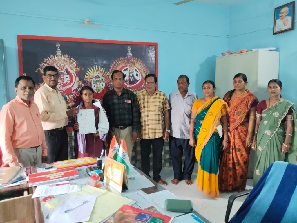 KKR Mahila Higher Secondary School staff and leadership
